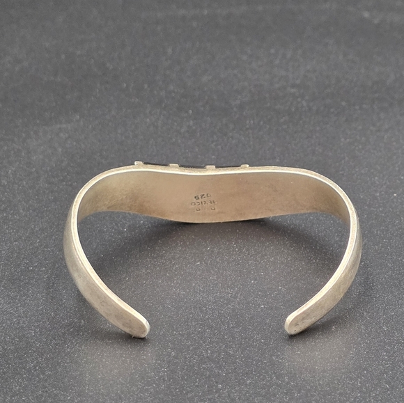 925 Mexico Silver and Onyx Inlay Cuff Bracelet - Picture 5 of 11